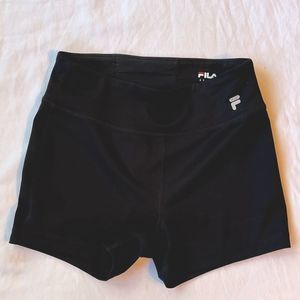 FILA biker workout shorts black 4” small S